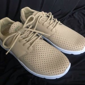 Etnies scout XT